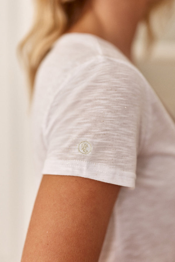 La Petite Etoile Elvie V-neck T-shirt - White Sequence