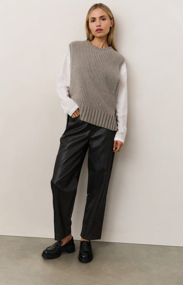 YAYA Faux Leather Carrot Fit Trouser - Anthracite Brown