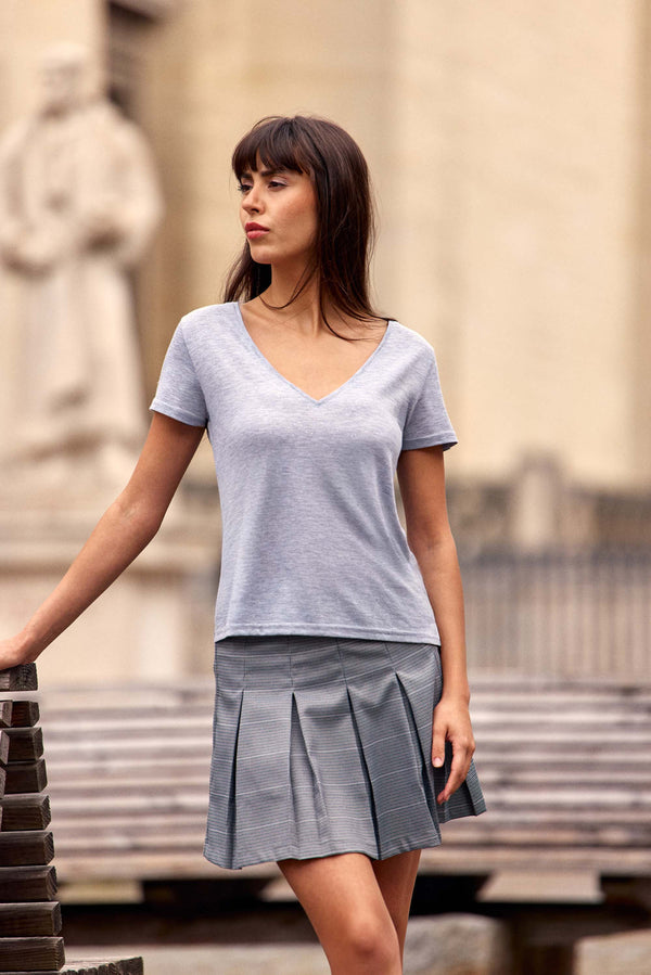 La Petite Etoile Elvie V-neck T-shirt - Gray Sequence