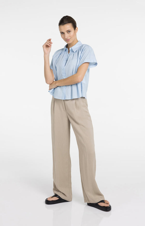 YAYA Sleeveless Blouse with Button Details - Light blue