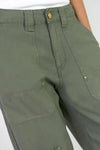 Le Temps Khaki pants with large pockets and loose fit.